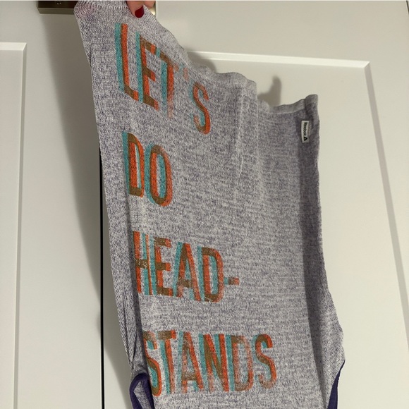 Reebok ‘Lets Do Hand Stands’ Purple Tank-top Size Medium Women’s - Picture 6 of 8